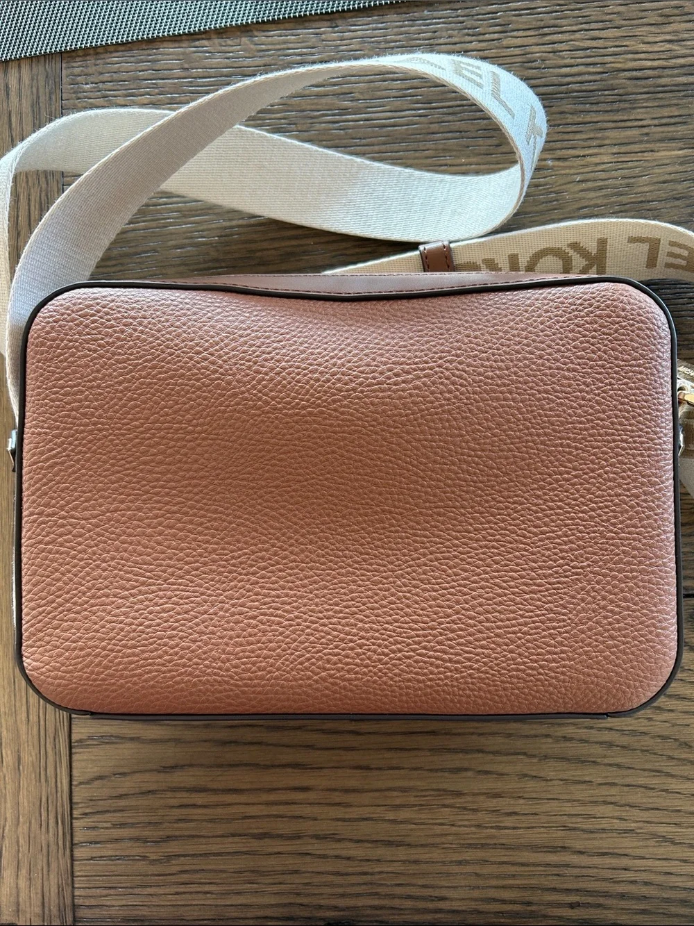 Michale Kors Jet Set Crossbody